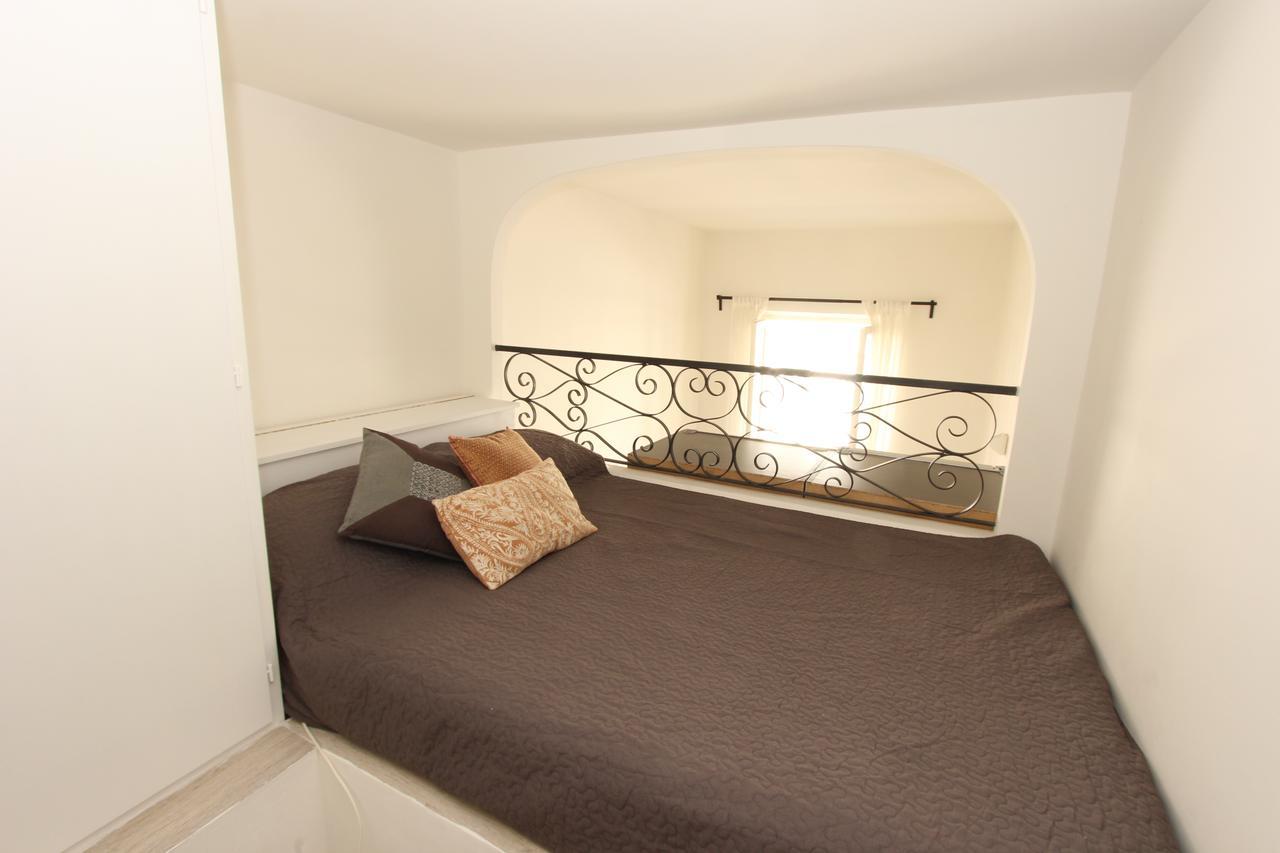 Penna Flats Apartment Rom